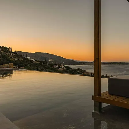 Aurora Thesan فيلة Marathiás