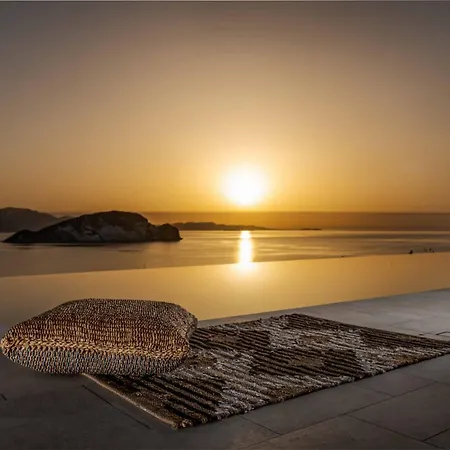 Aurora Thesan * Marathiás