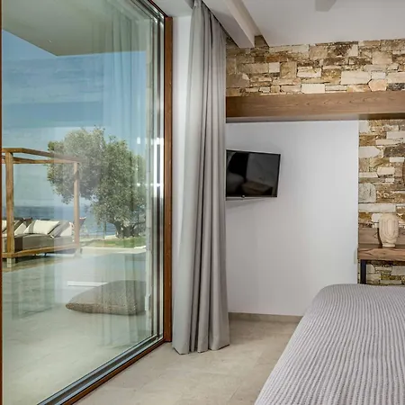 Villa Aurora Thesan Marathiász